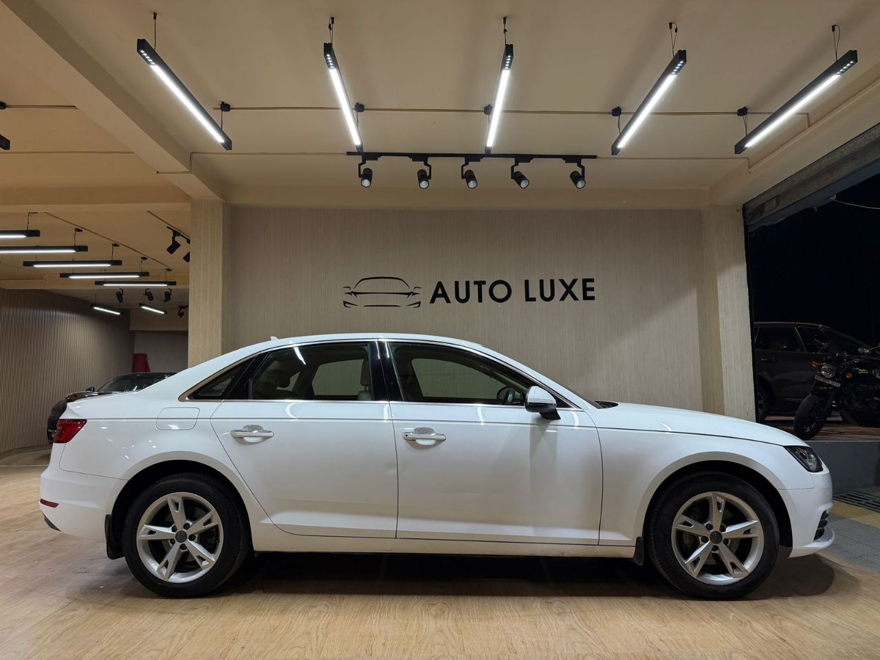 Audi A4 view 2