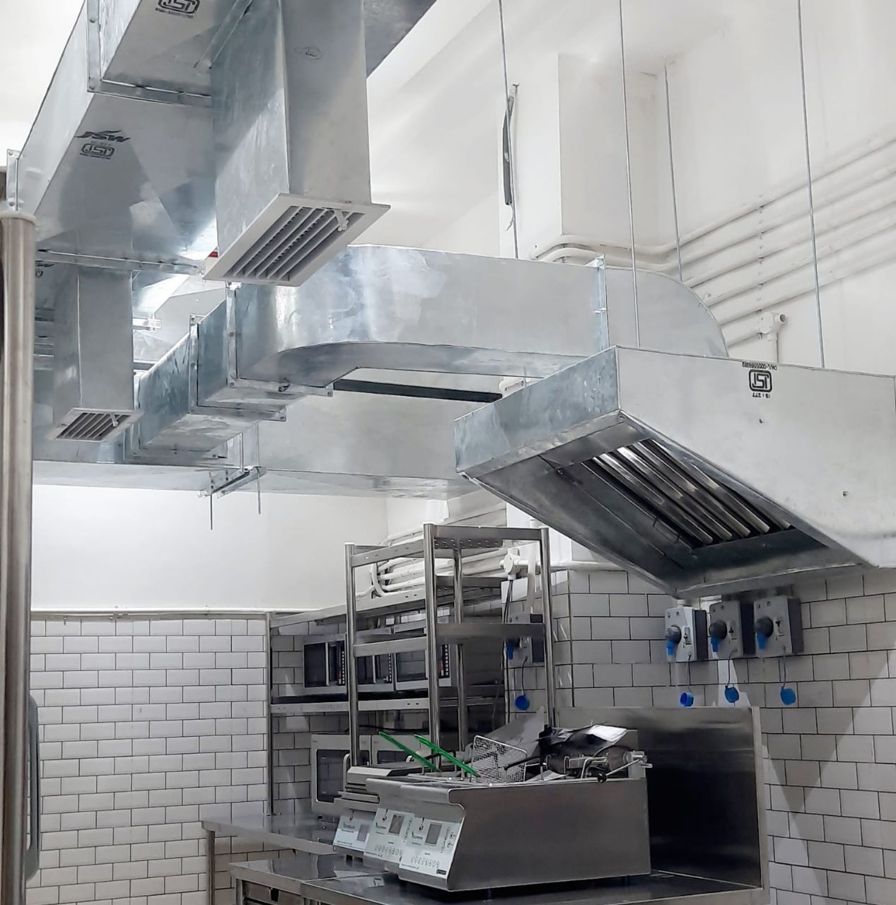 Alam Commercial Kitchen Exhaust Hood view 2