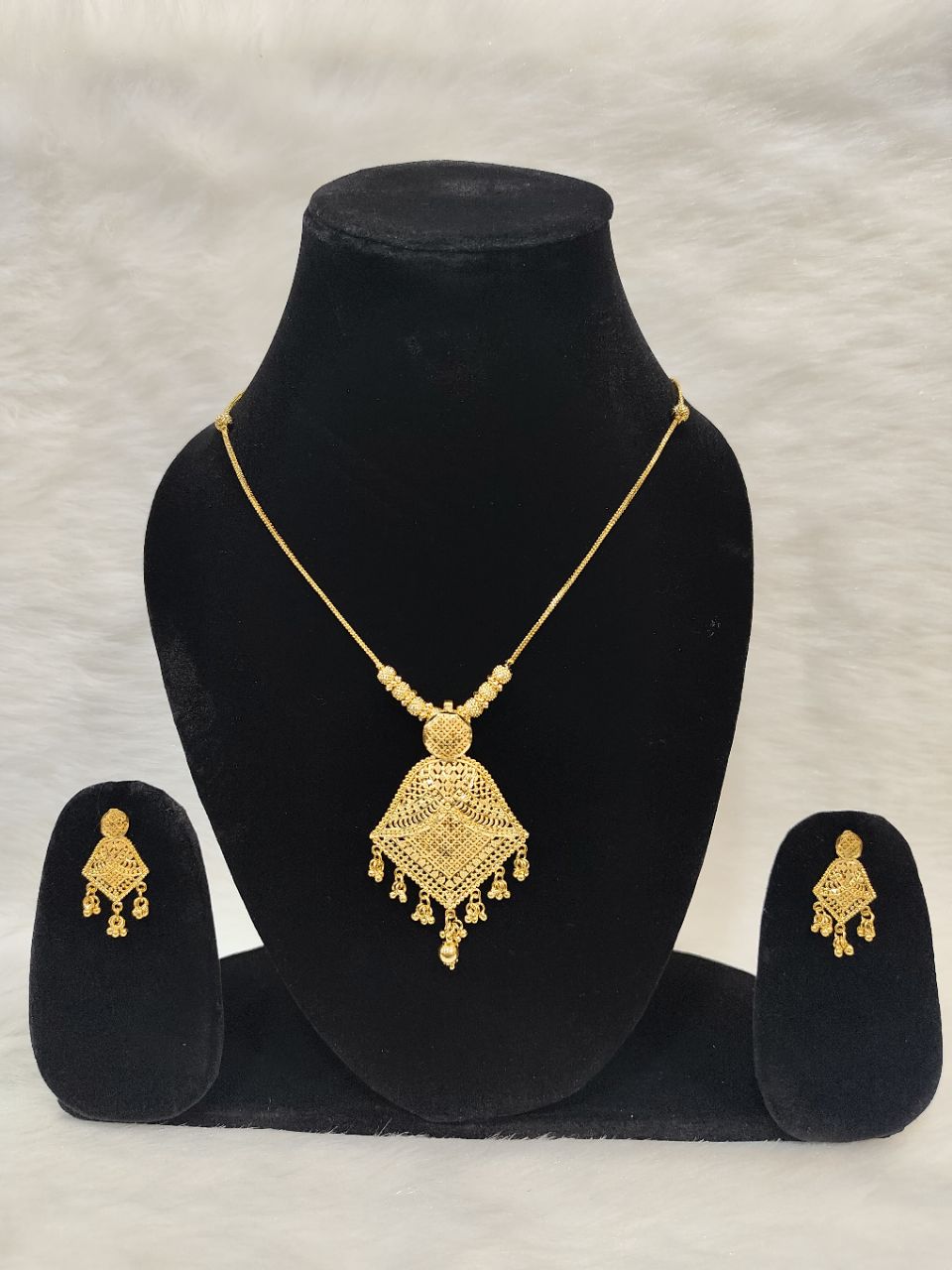 Gold Plated Necklace Set009 view 2