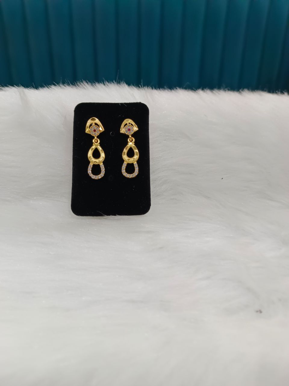 Gold Plated Earrings 002 view 3