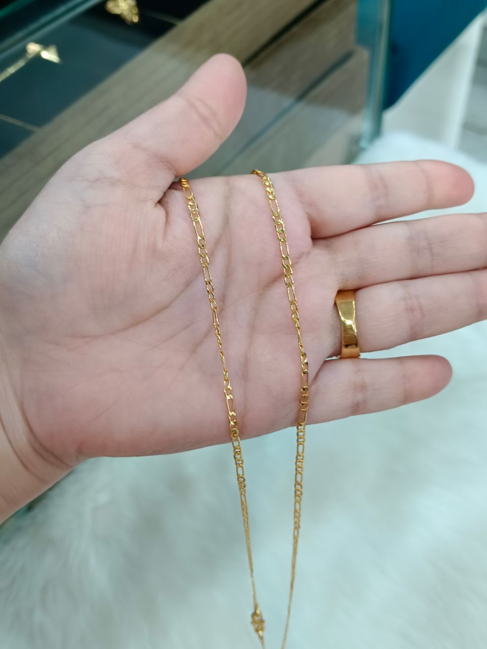 Gold Chain 19 view 2