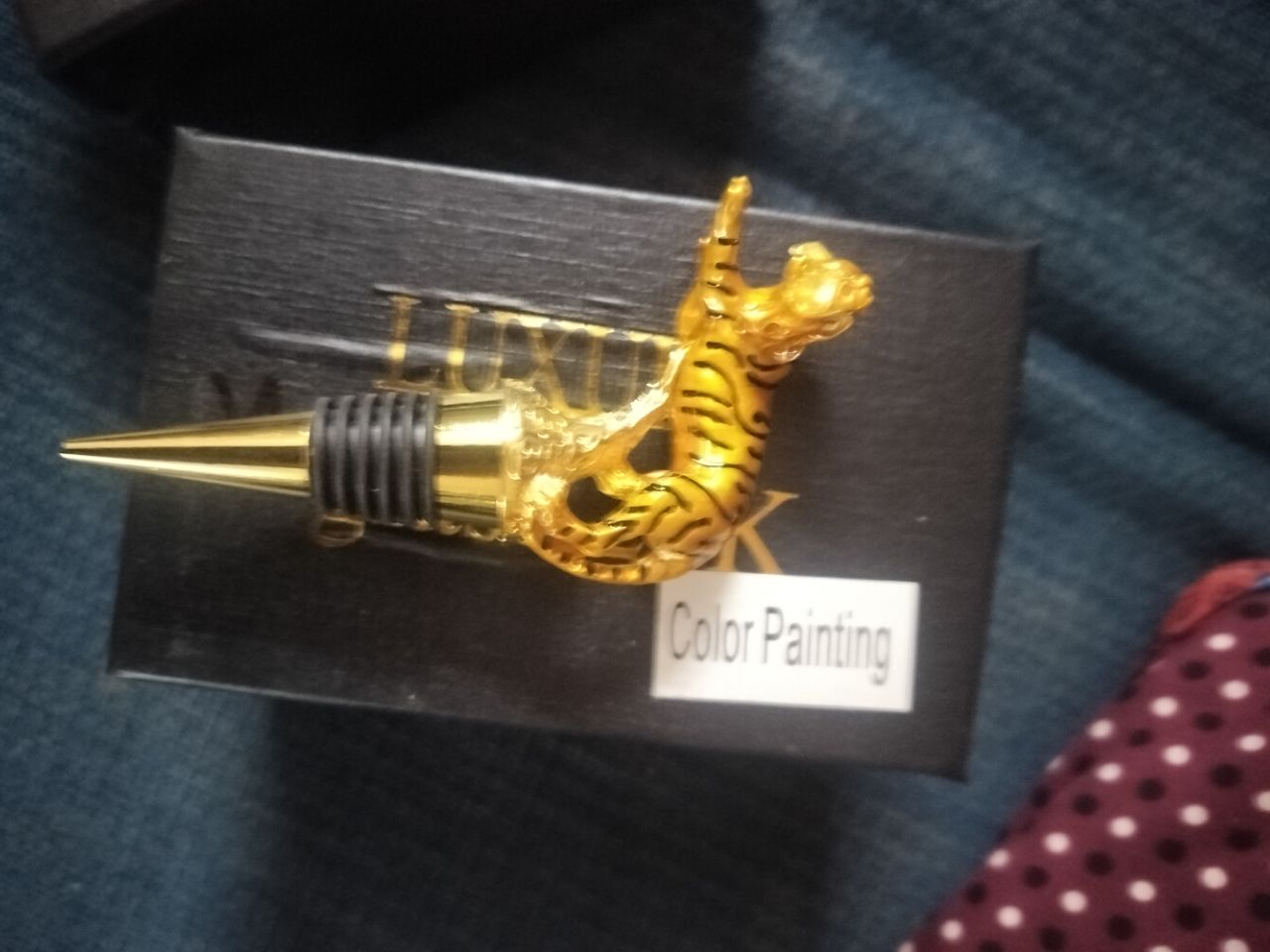 Luxury Tiger Wine Stopper view 2
