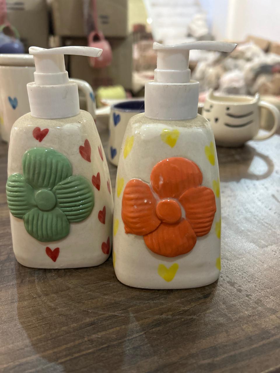 Ceramic Flower Soap Dispenser Set view 2