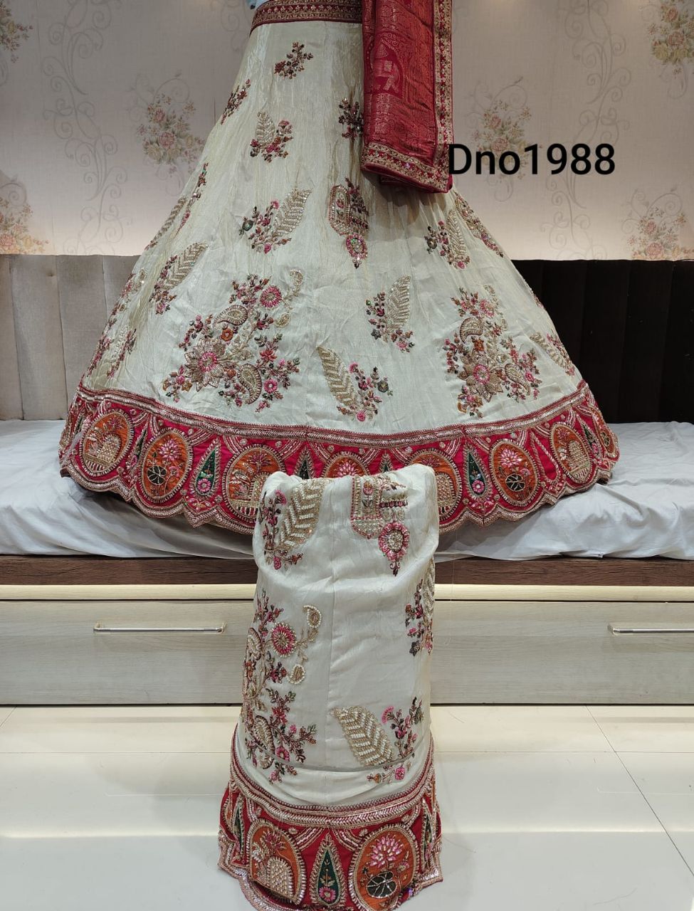 Scalloped Rani Pink Rajwadi Banarsi Lehnga view 2