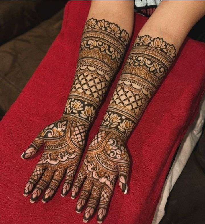 Intricate Bridal Mehndi
