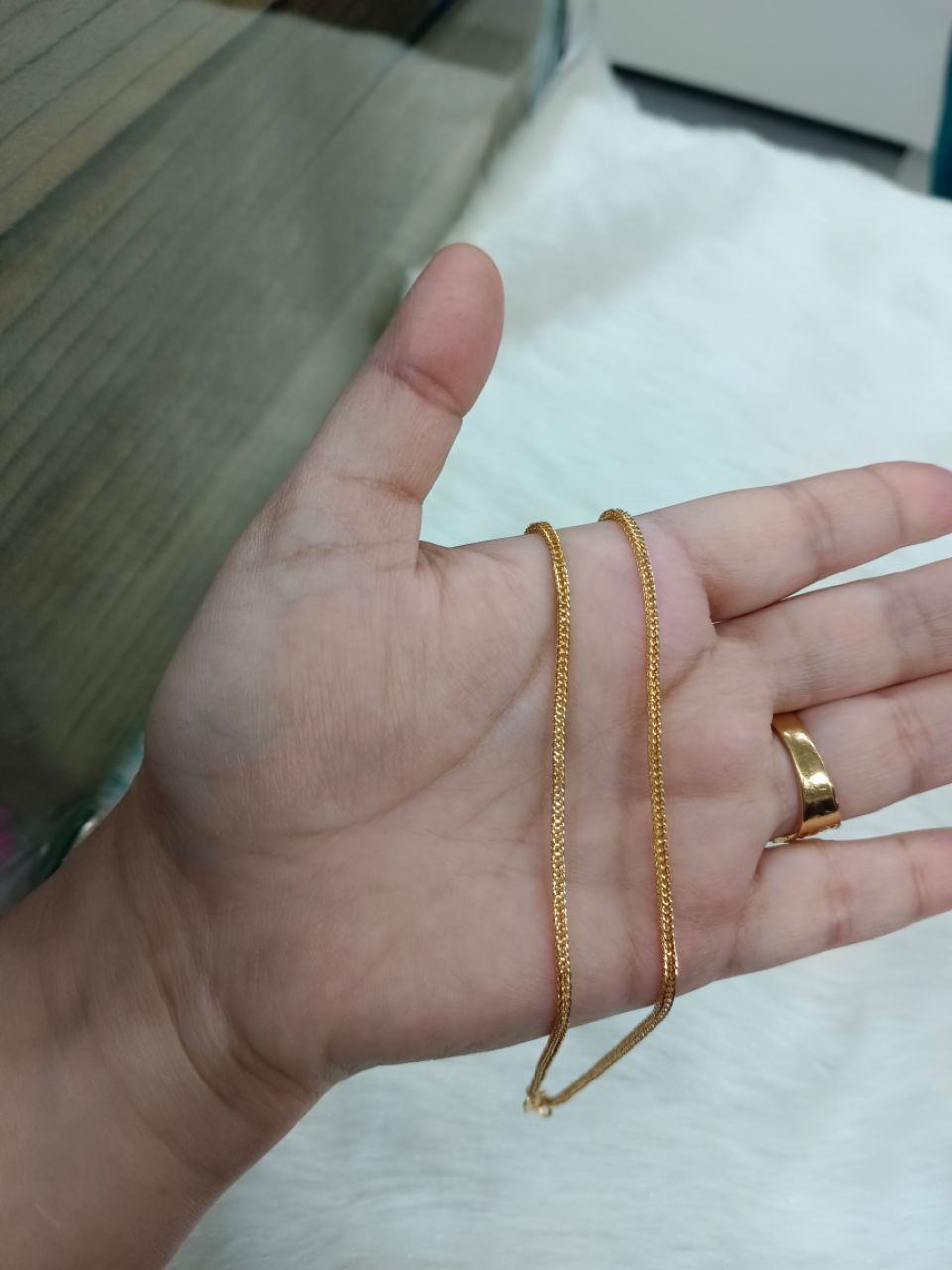 Elegant Gold Chain 42 view 3