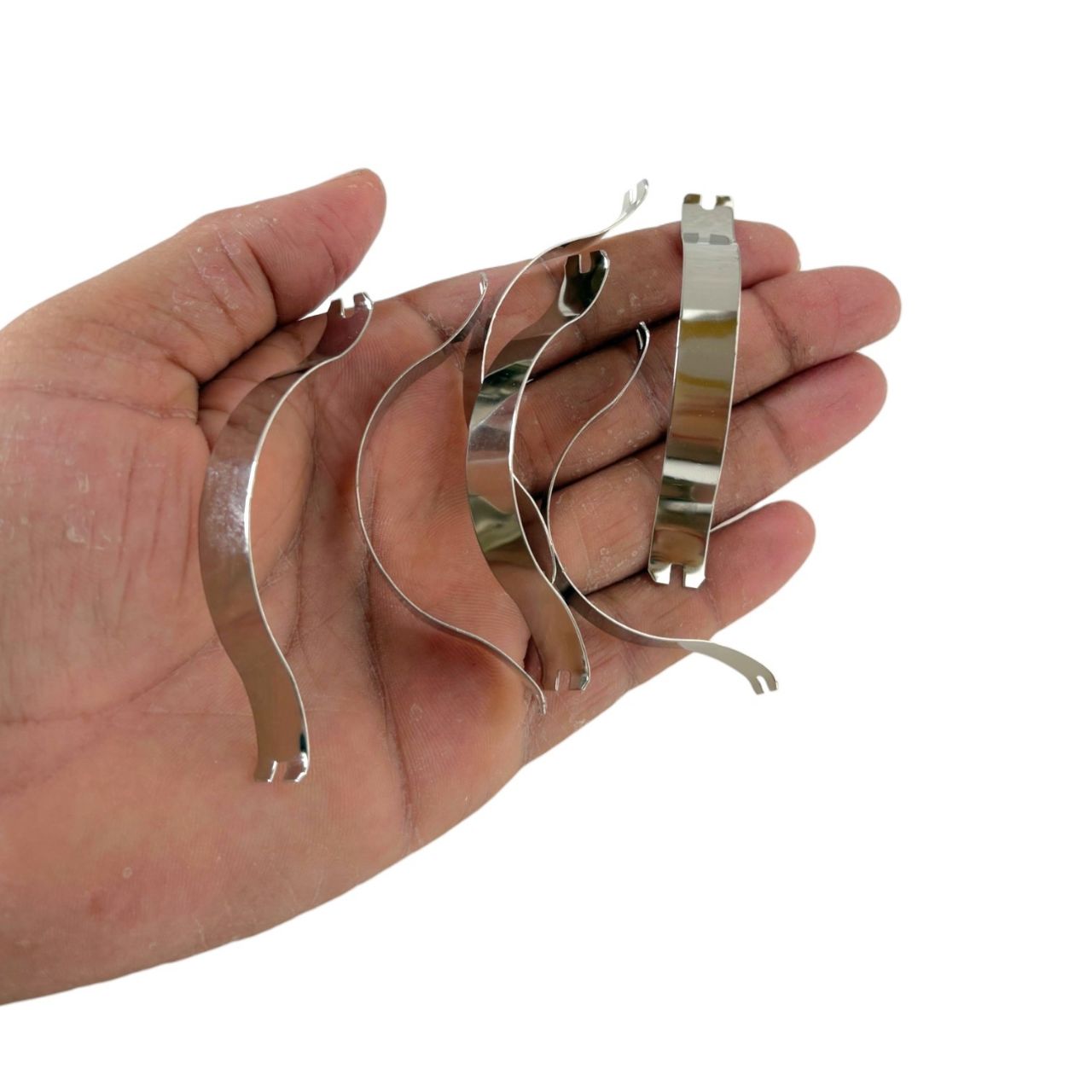 Metal Frame Hangers Pack Of 16 view 5