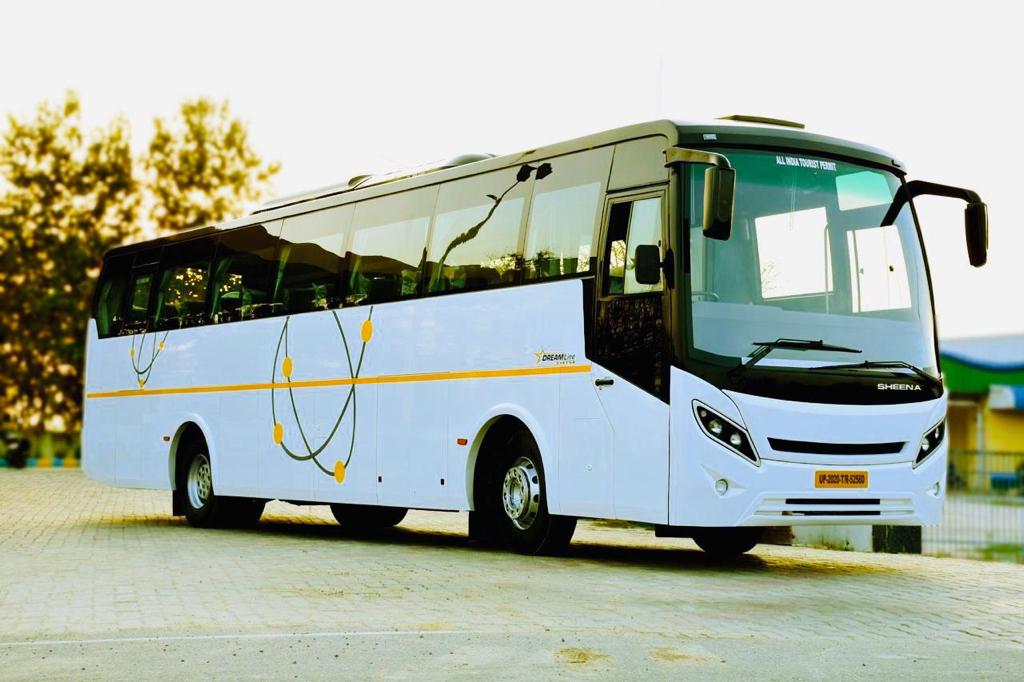 Luxury Tourist Bus