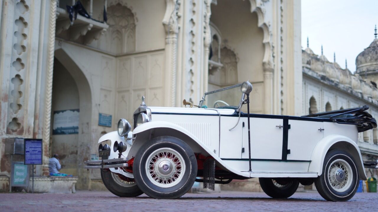 Vintage Car For Wedding