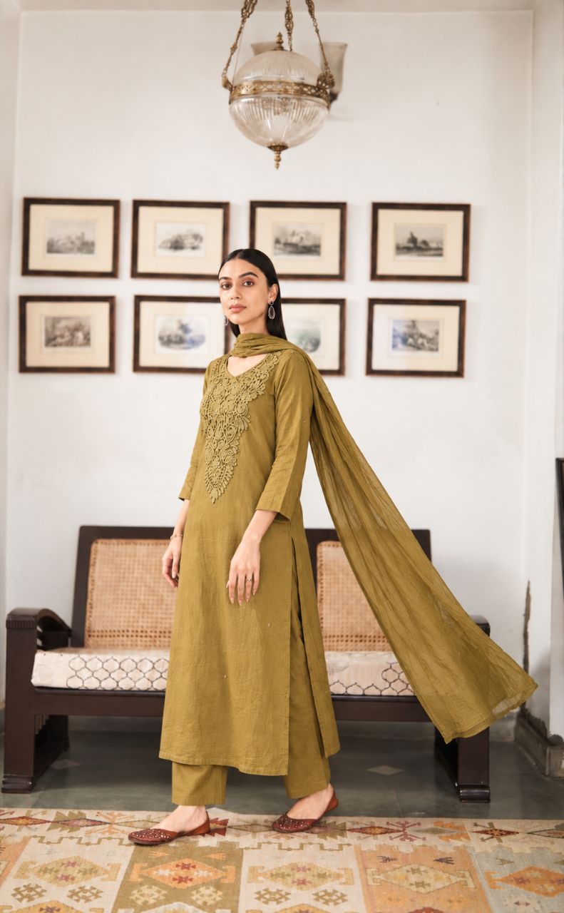 M - Moss Green Cotton Kurta Set With Lace work view 2