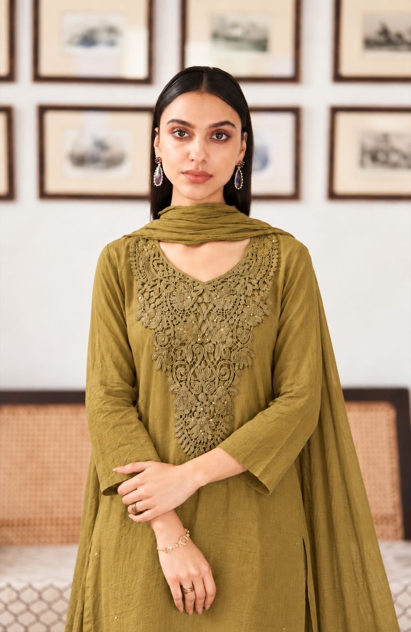 L - Moss Cotton Kurta Set With Lace Work view 3