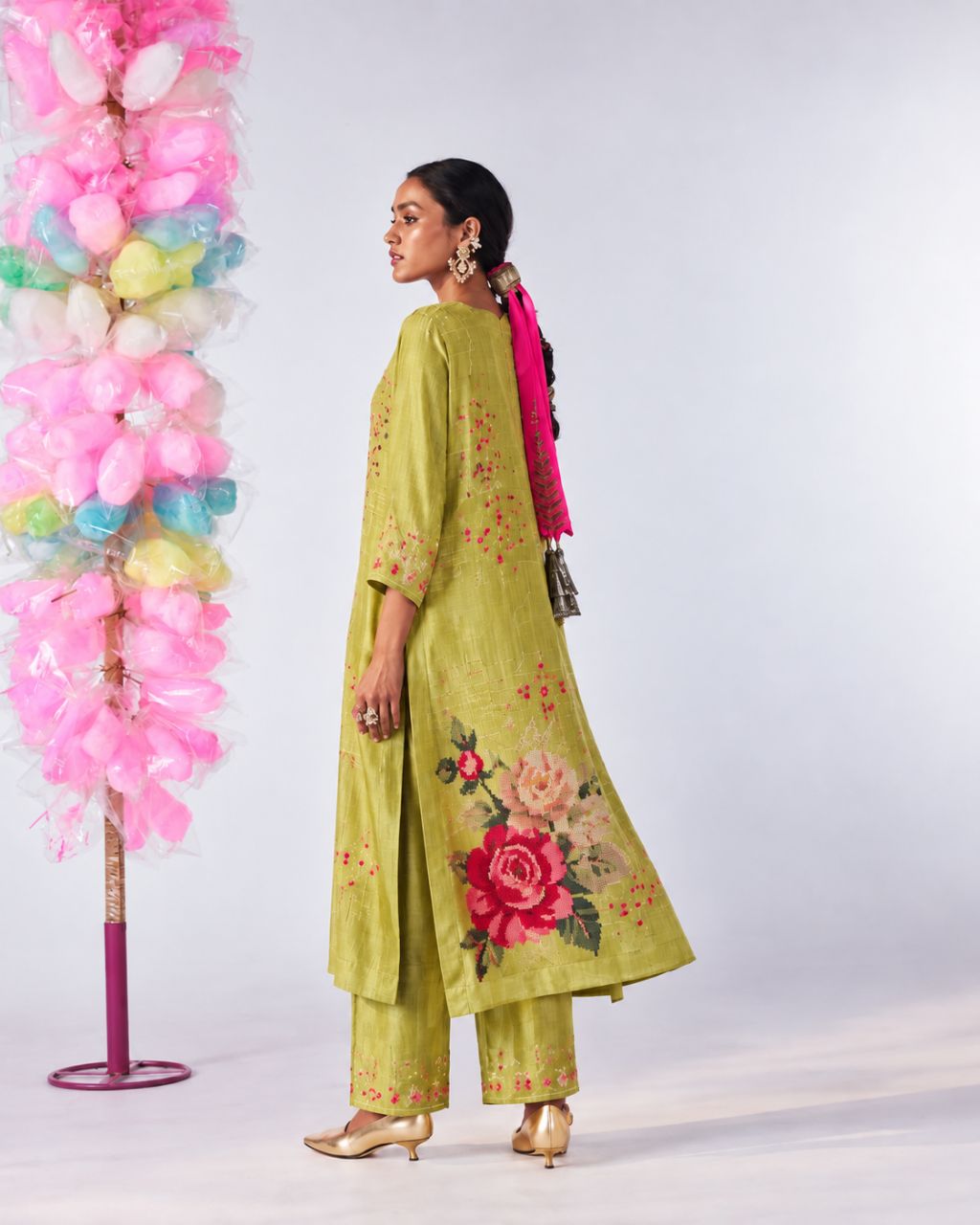 M Pistachio green pure crepe kurta set with york highlight view 2