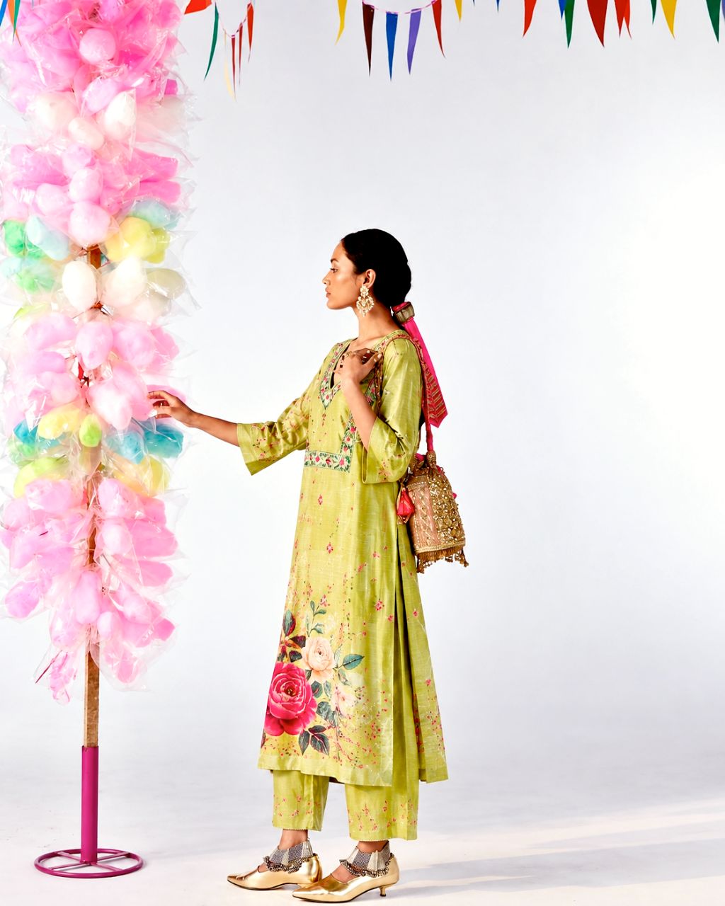 M Pistachio green pure crepe kurta set with york highlight view 3