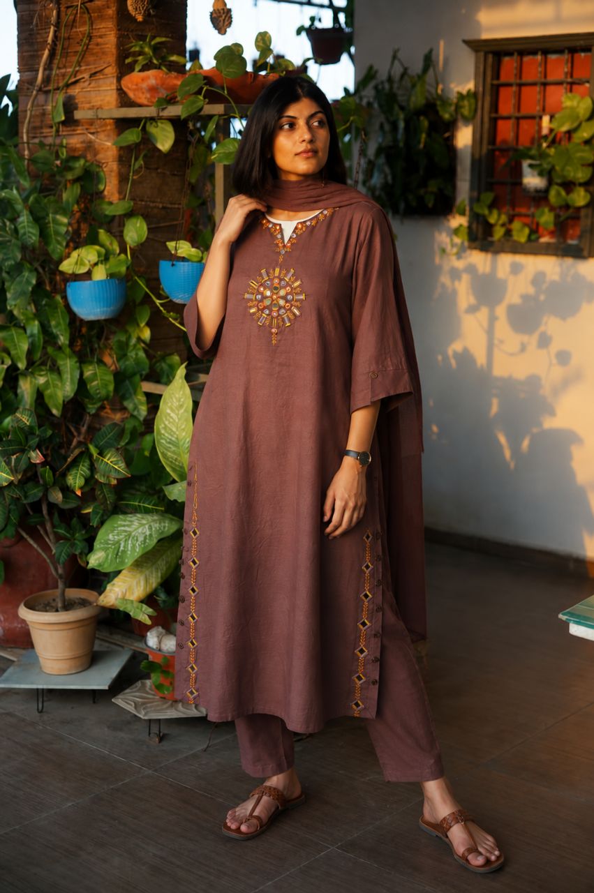2XL Muted plum mul cotton kurta set with embroidery and mirror highlights view 2