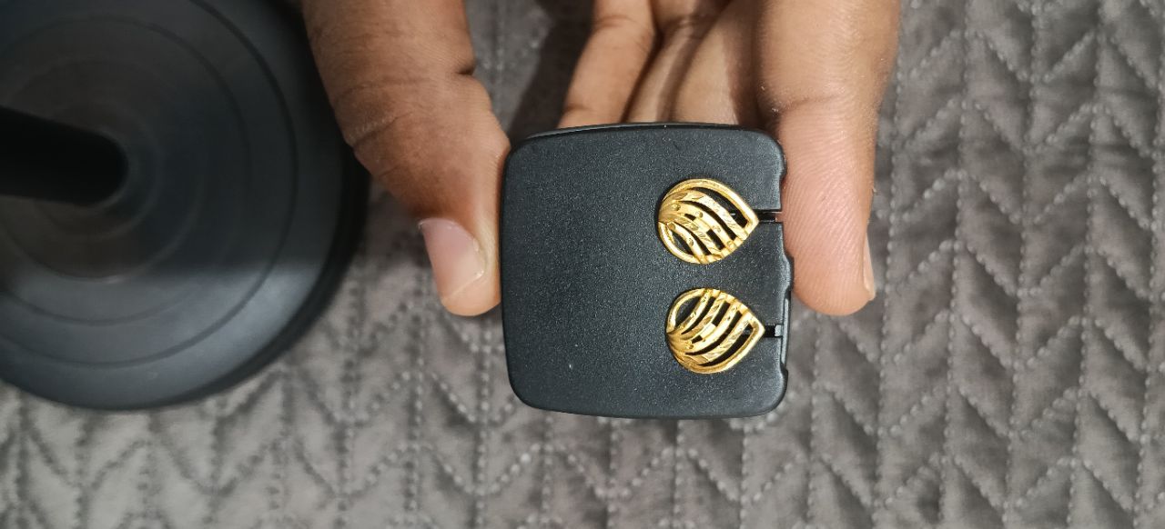 Stylish Gold Earrings view 2