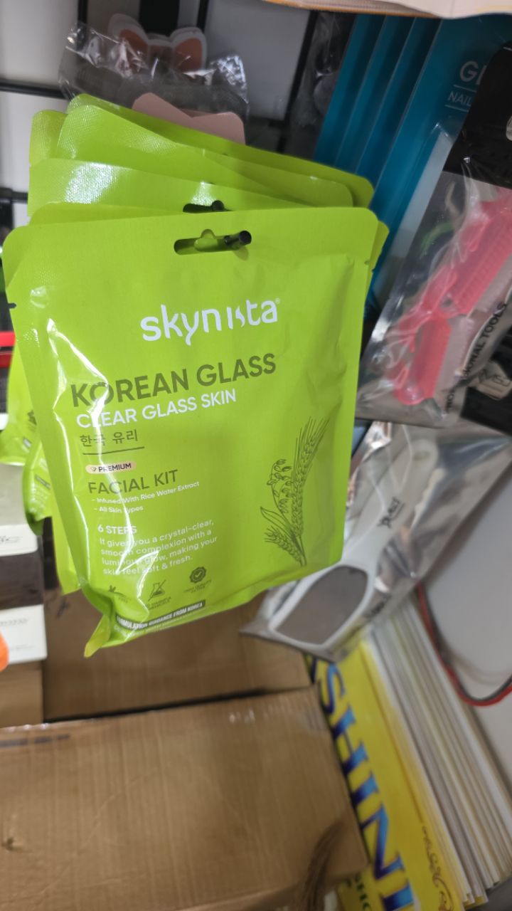Skynista Korean Glass Facial Kit view 2
