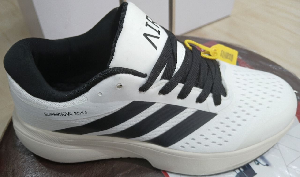 Adidas Supernova