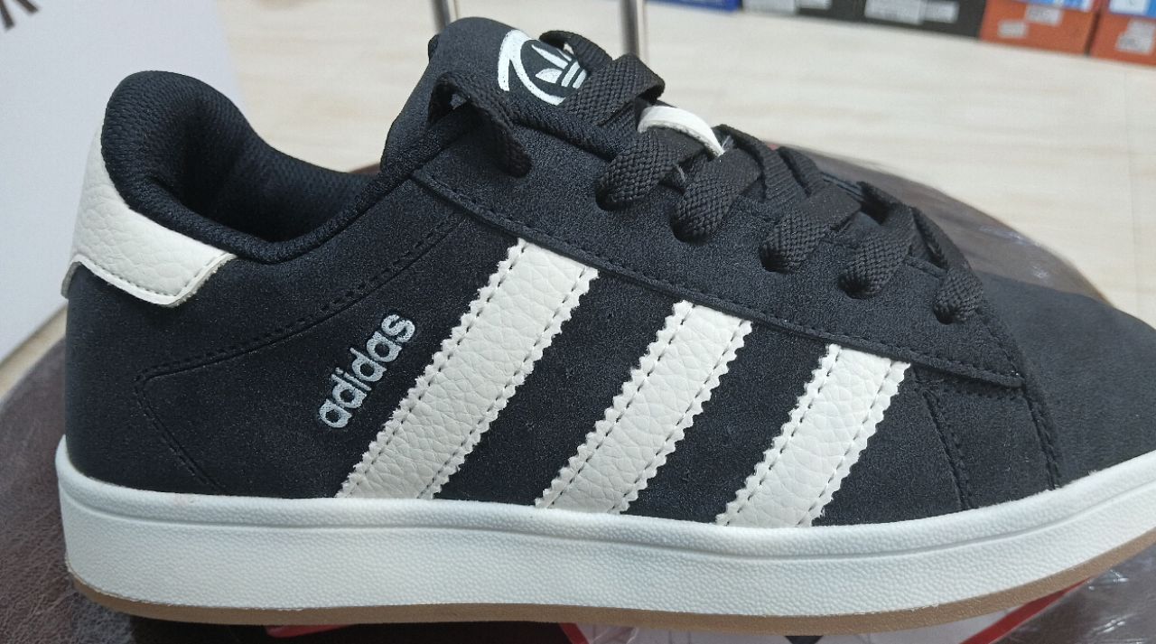Adidas Sneaker 1