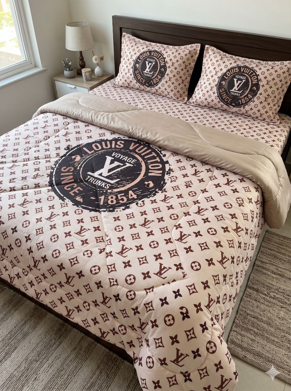 4 Pcs King Size Comforter Set – Premium Designer Bedding view 3