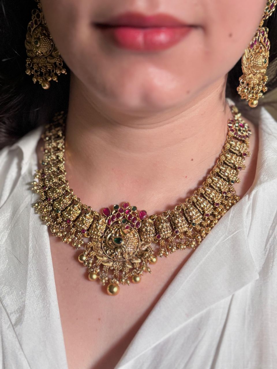 Temple Jewellery Set view 4