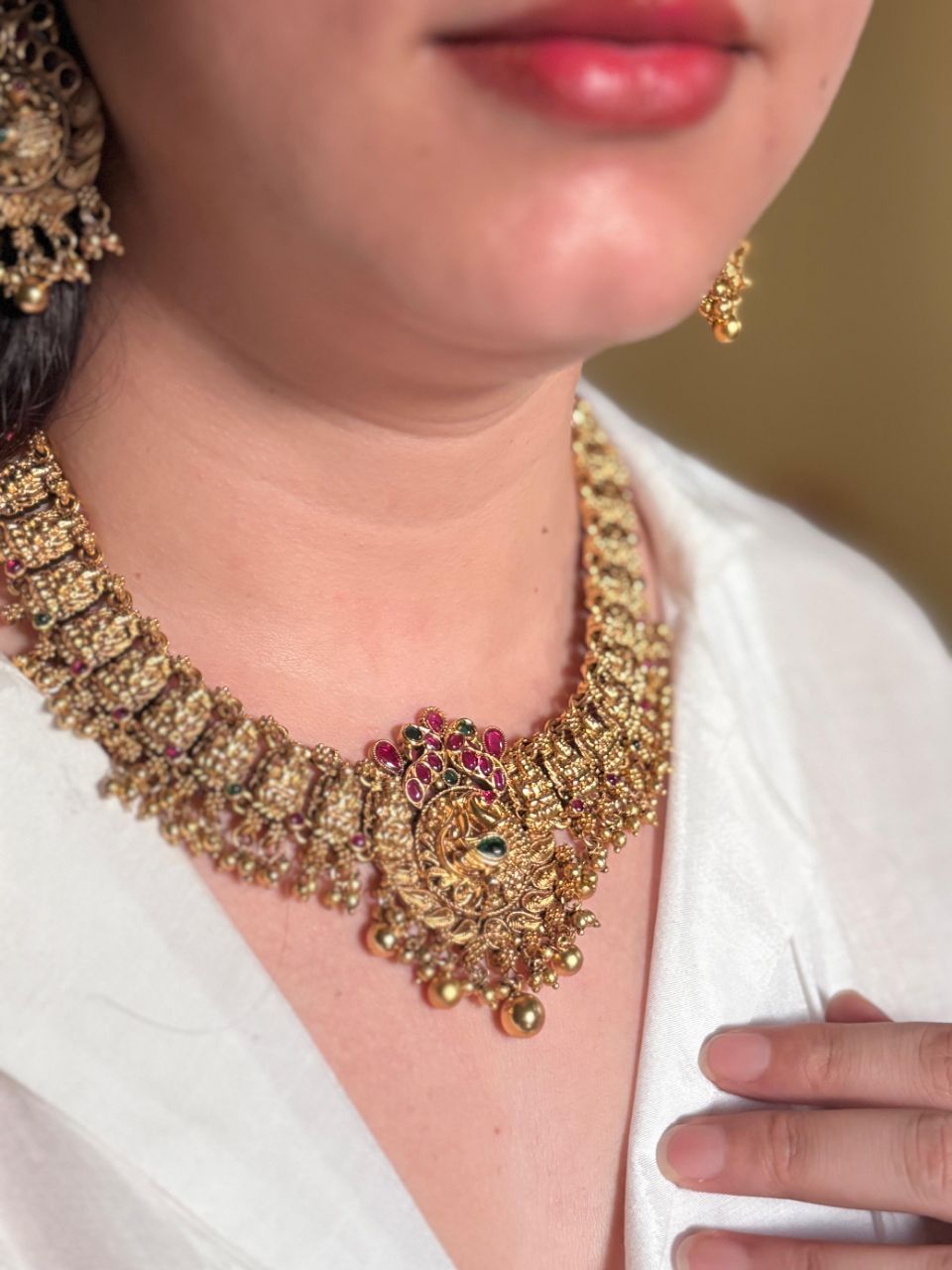 Temple Jewellery Set view 3