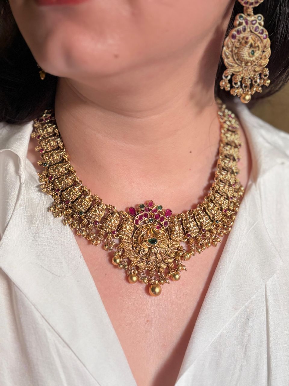 Temple Jewellery Set view 5