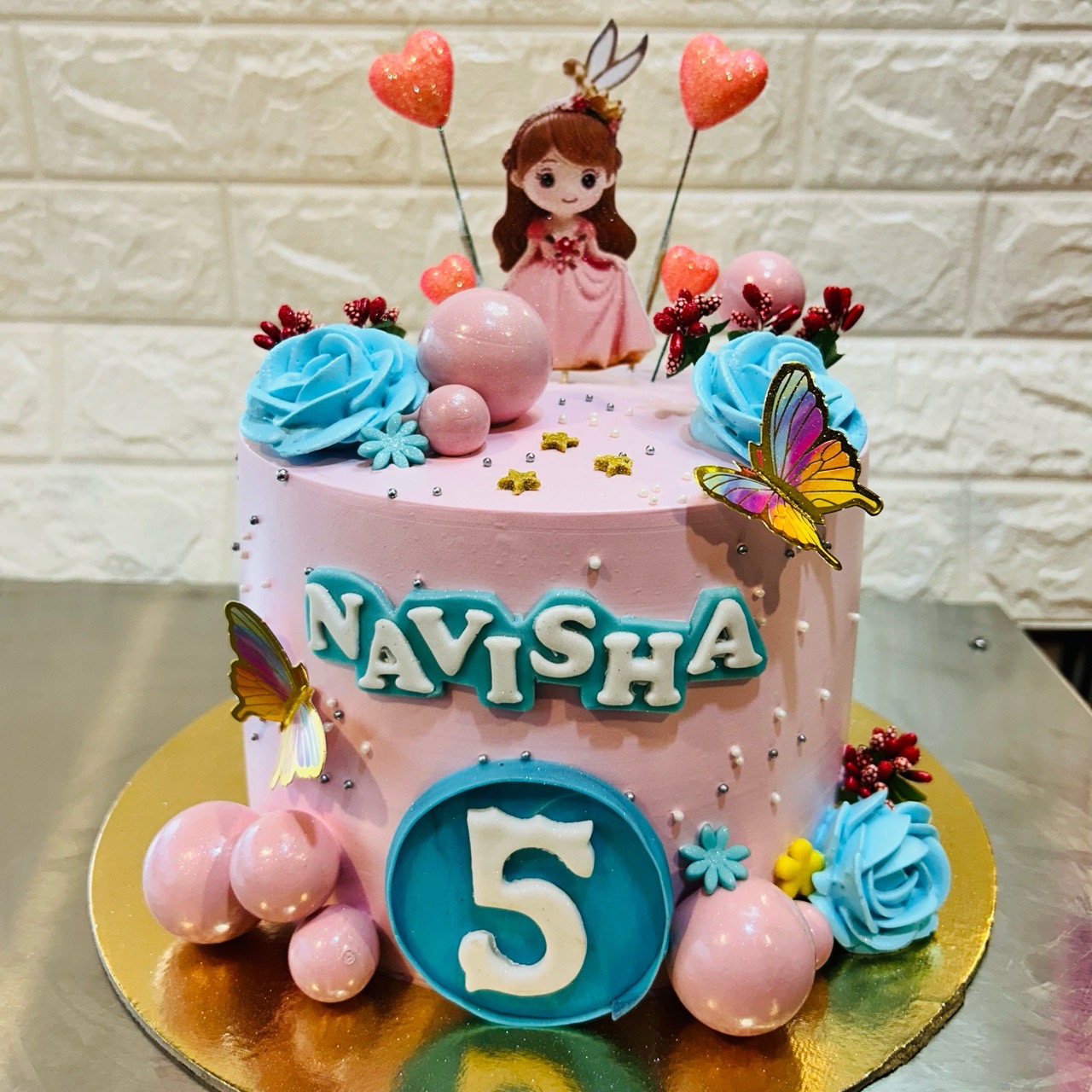 Navisha Butterfly Cake 2kg Chocolate cake