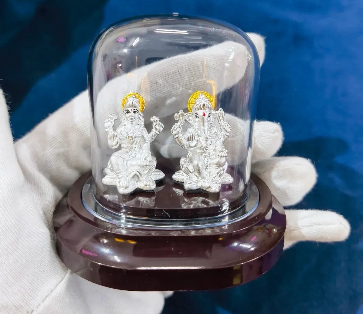 999 Silver Idol of Lakshmi and Ganesh
