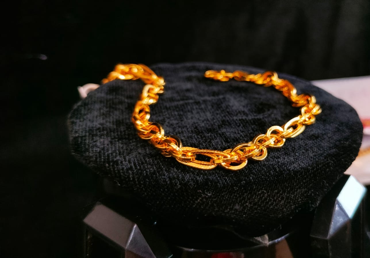 Bracelet
