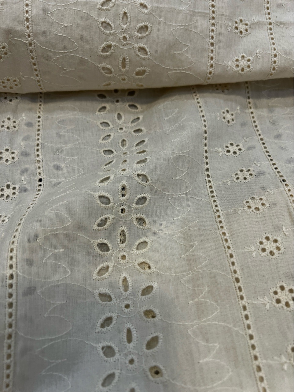 FAEM14 Lace Fabric view 2