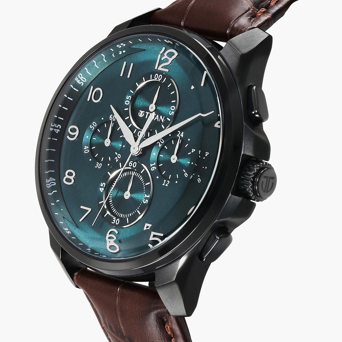 Titan Chronograph Watch NT90169NL01 view 4