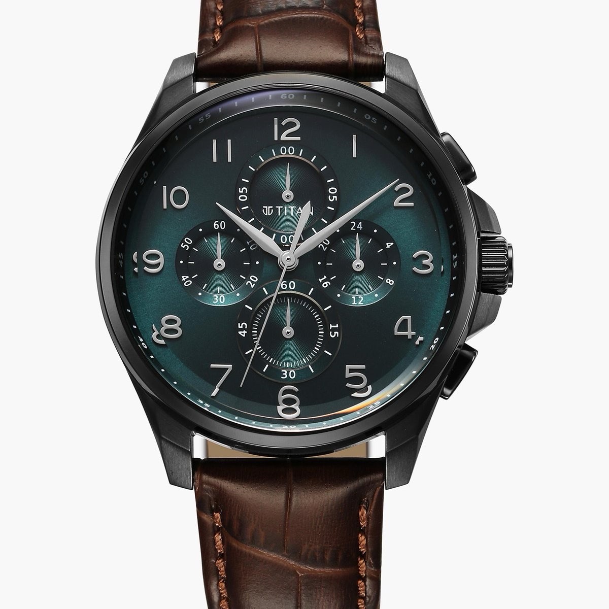 Titan Chronograph Watch NT90169NL01 view 5
