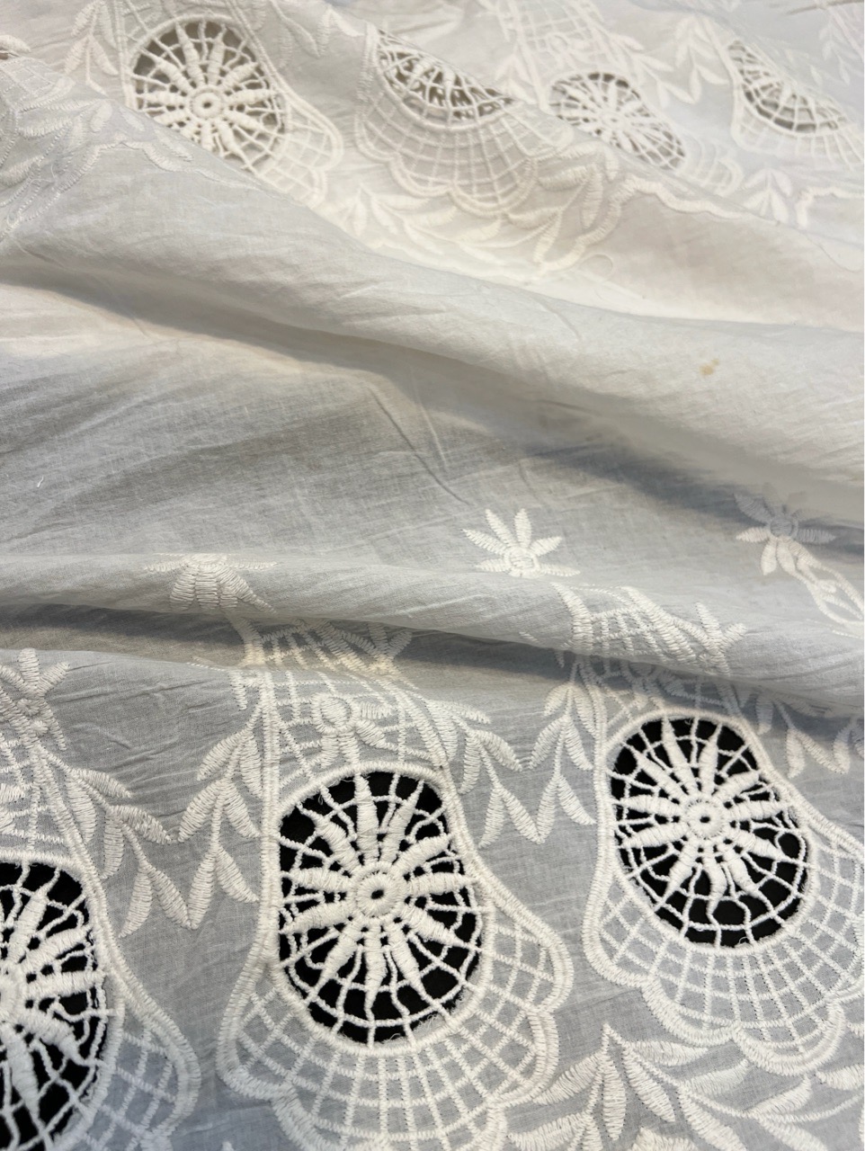 FAEM57 Lace Fabric view 2