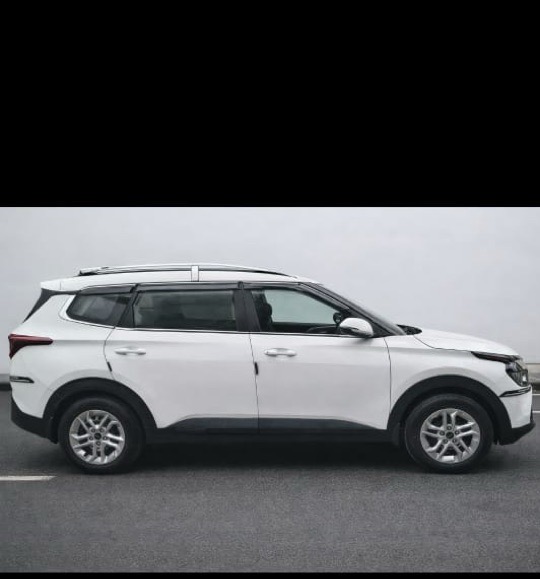 White SUV