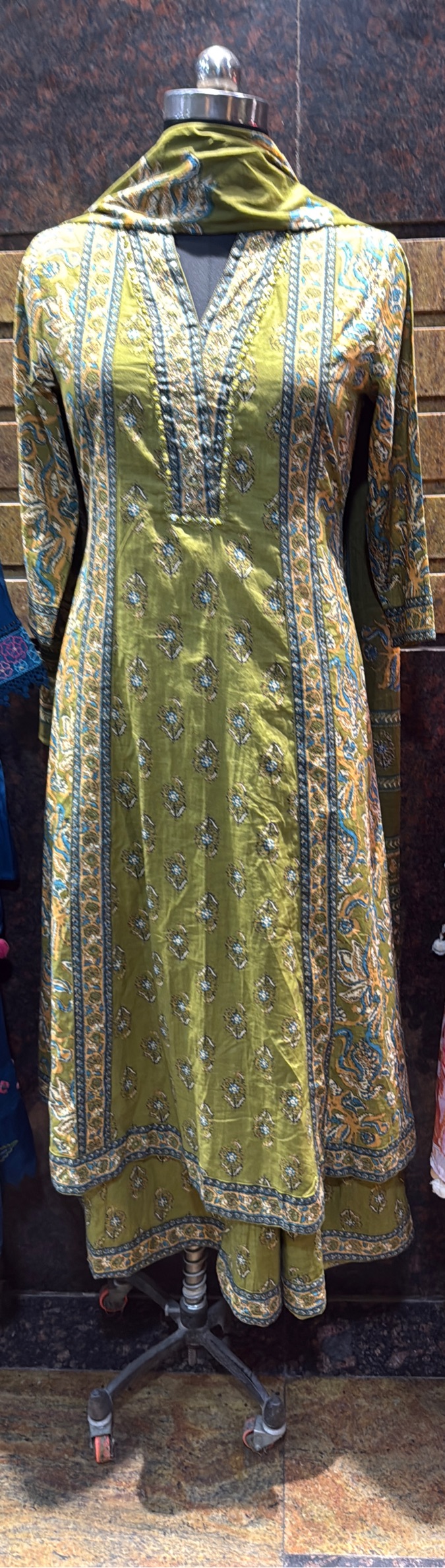 Elegant Printed Kurta view 2