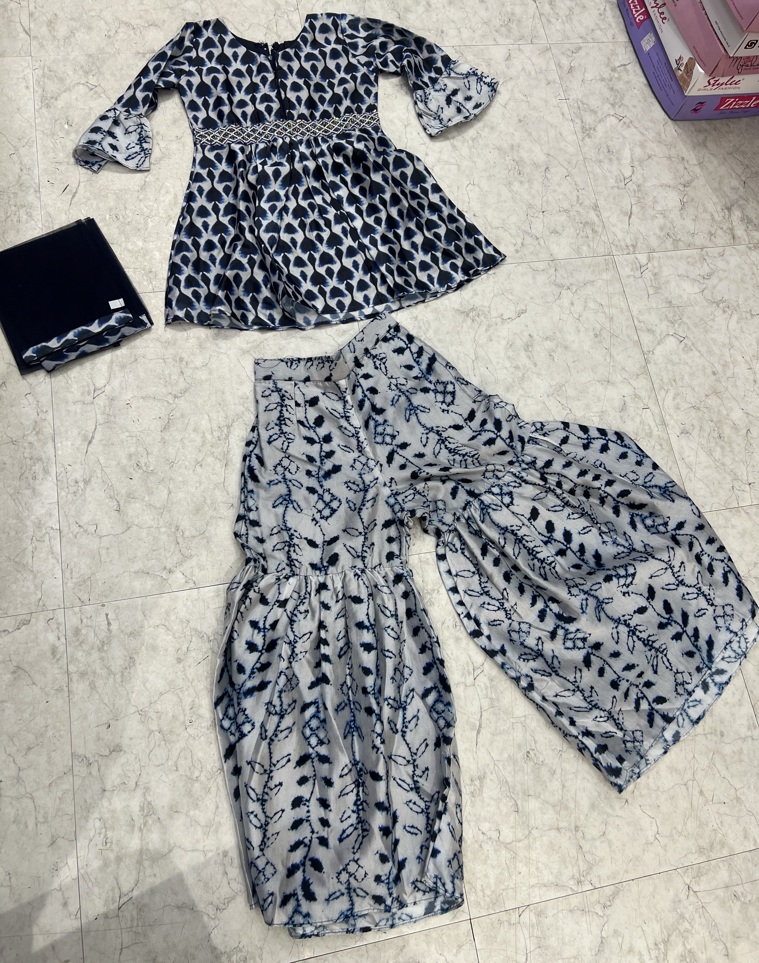 Girls Blue Printed Dress Set view 2