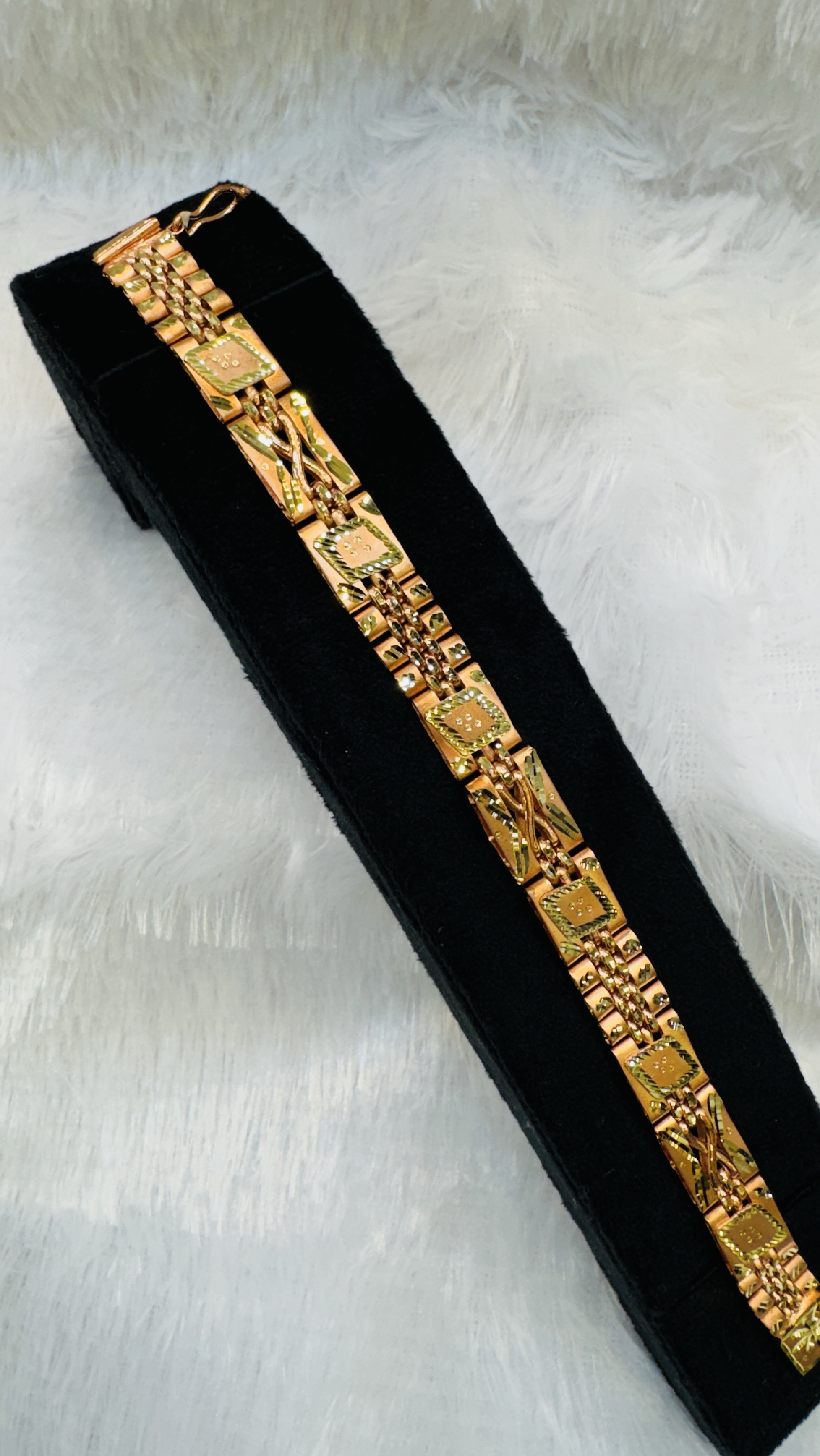 Semi Finished Elegant Gold-Toned Bracelet view 2