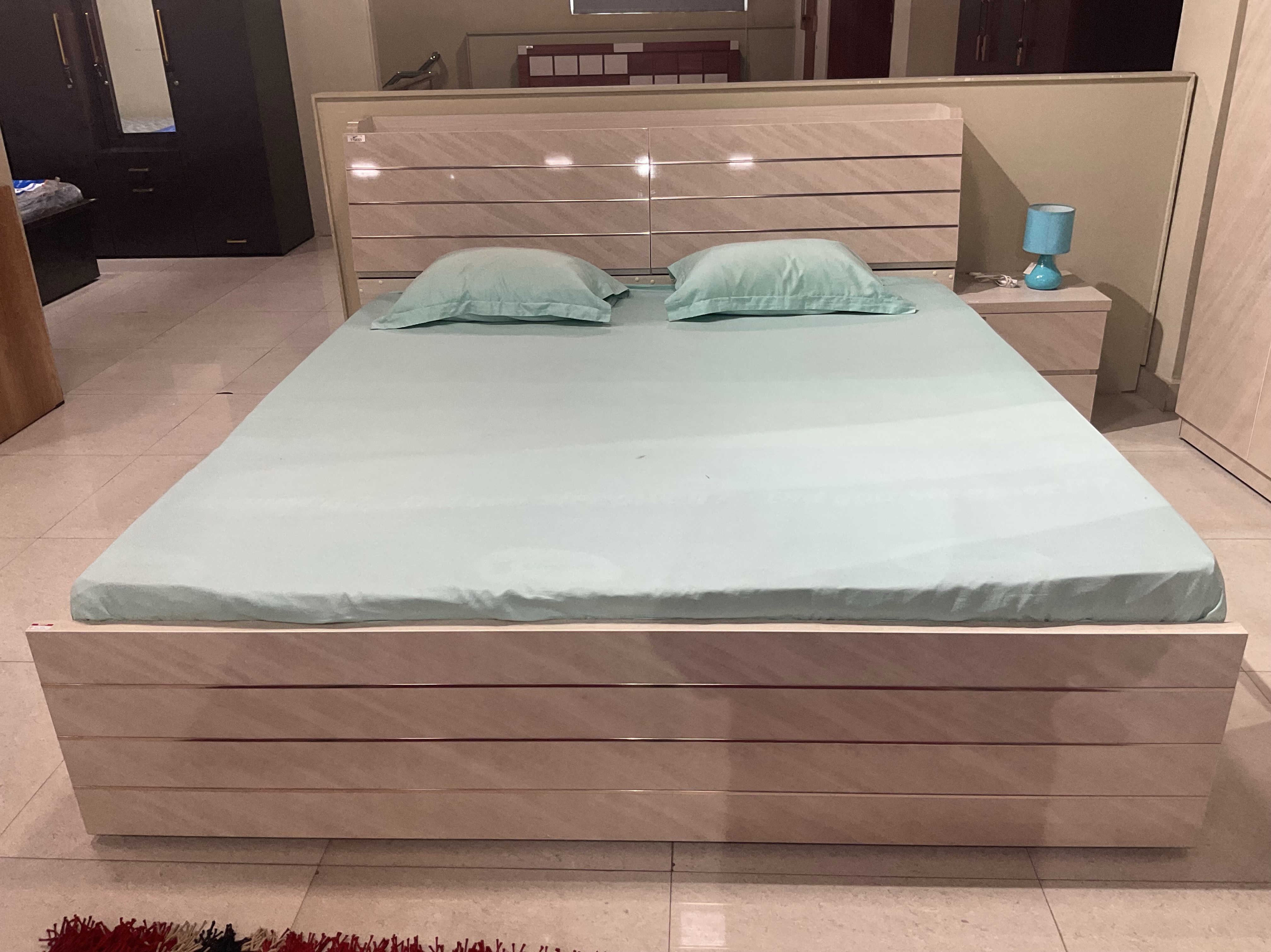 Tseb Marble Finish Bed Manual Storage view 2