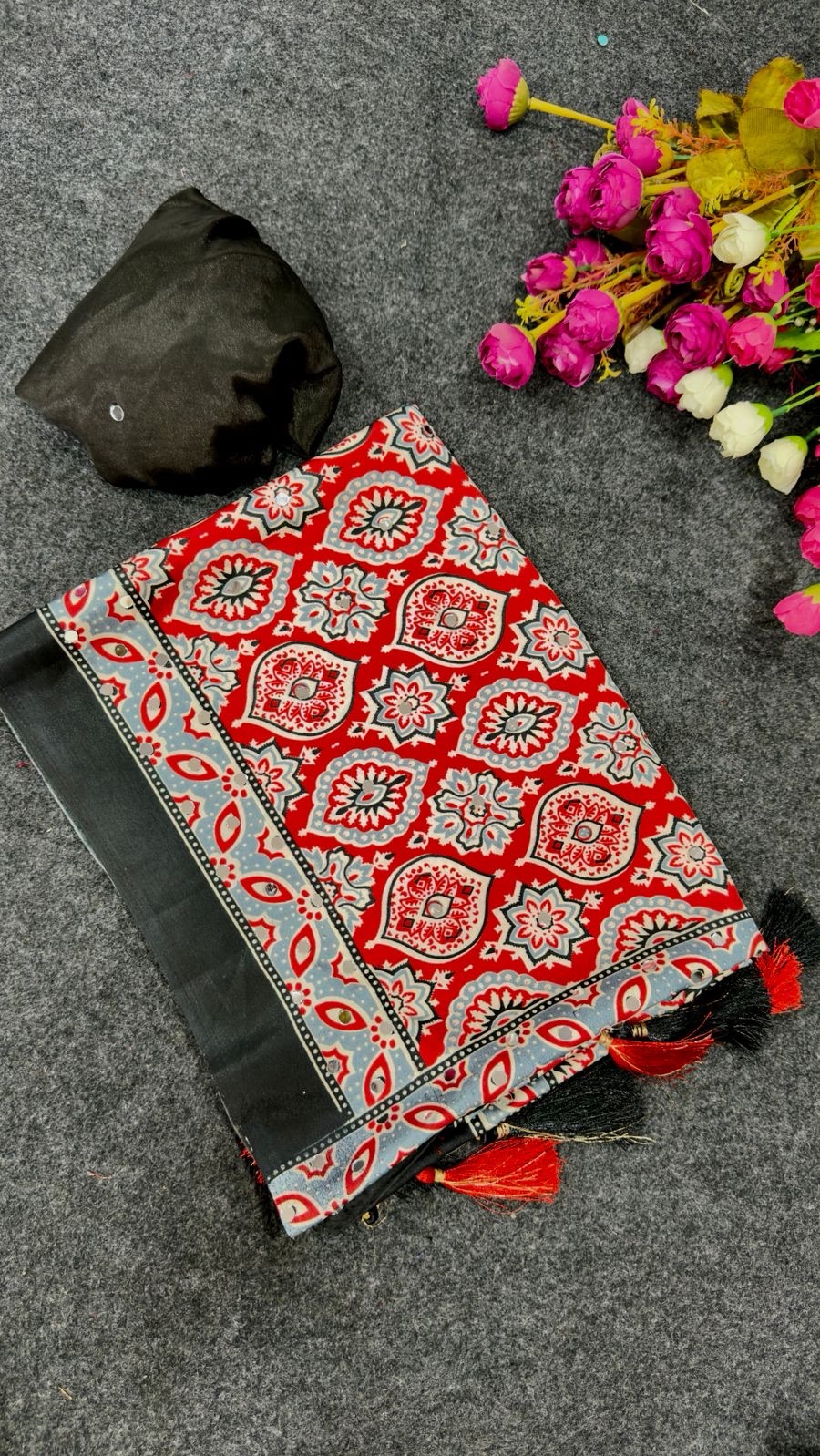 Printed Unstitch Suit Fabric view 2