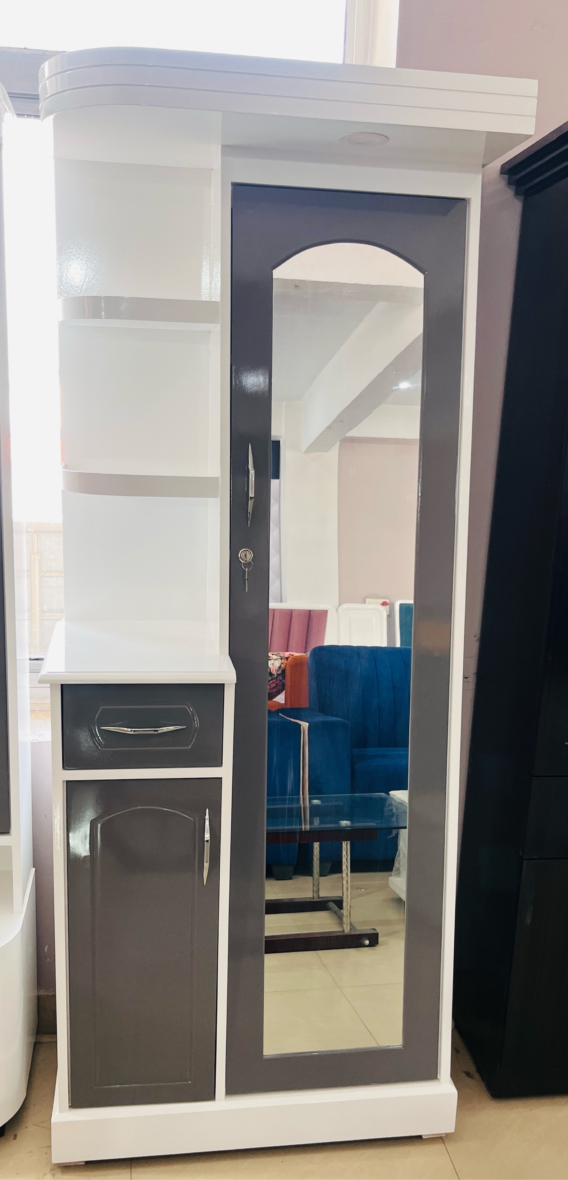 Modern Dressing with Mirror view 2
