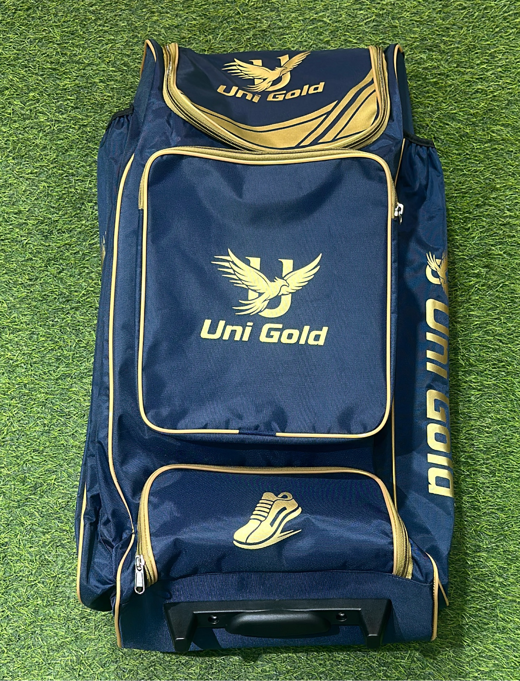 Uni Gold Sports Bag Small view 2