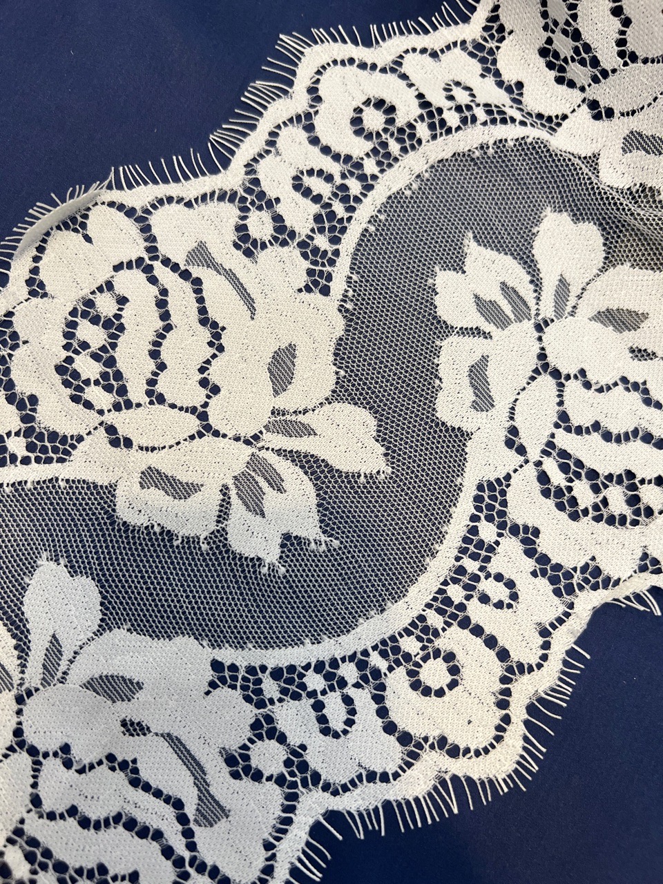 FAL14 Chantilly Lace Trim view 2