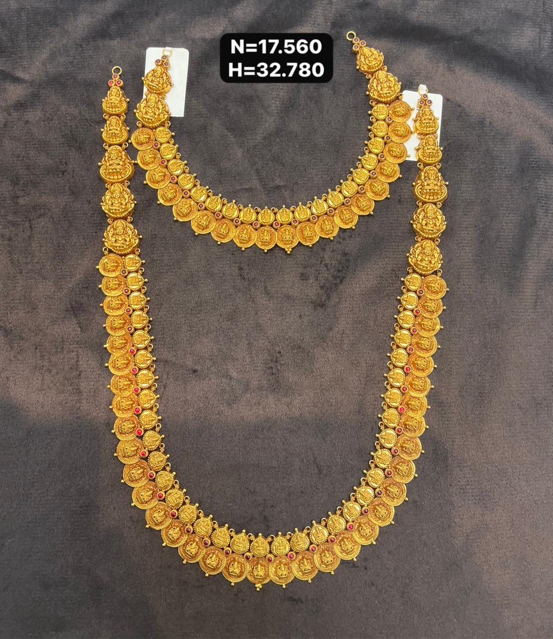 Traditional Gold Necklace Set view 2