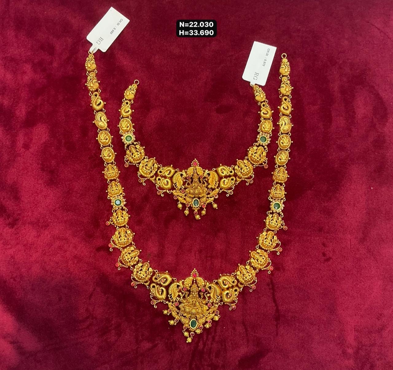 Traditional Gold Necklace Set view 4