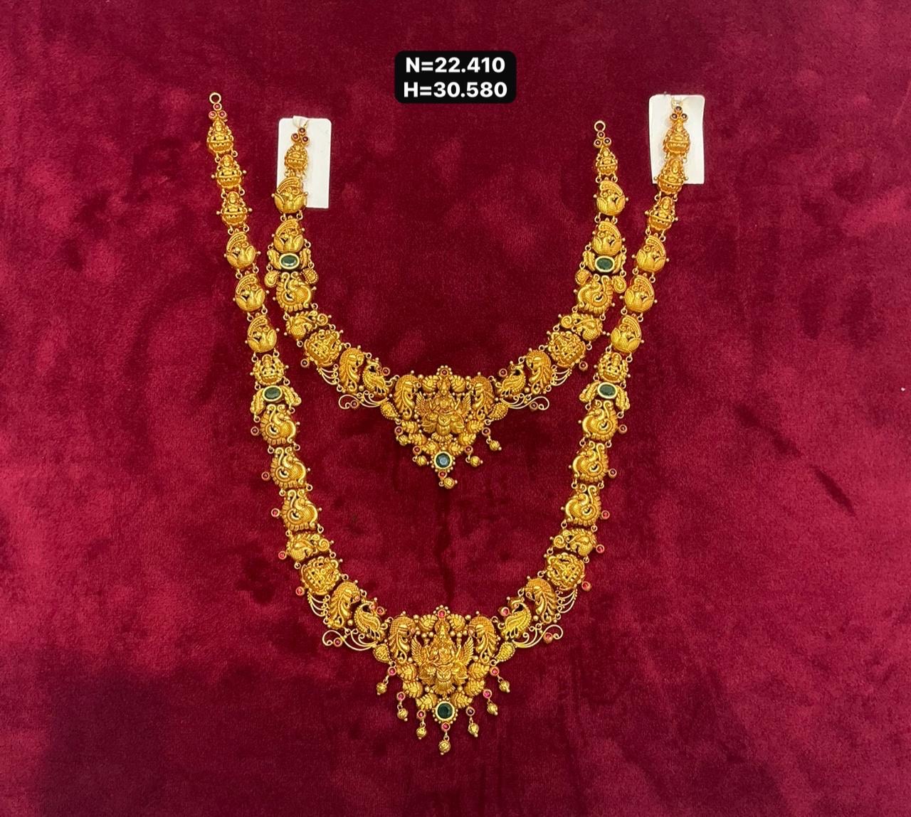 Traditional Gold Necklace Set view 7