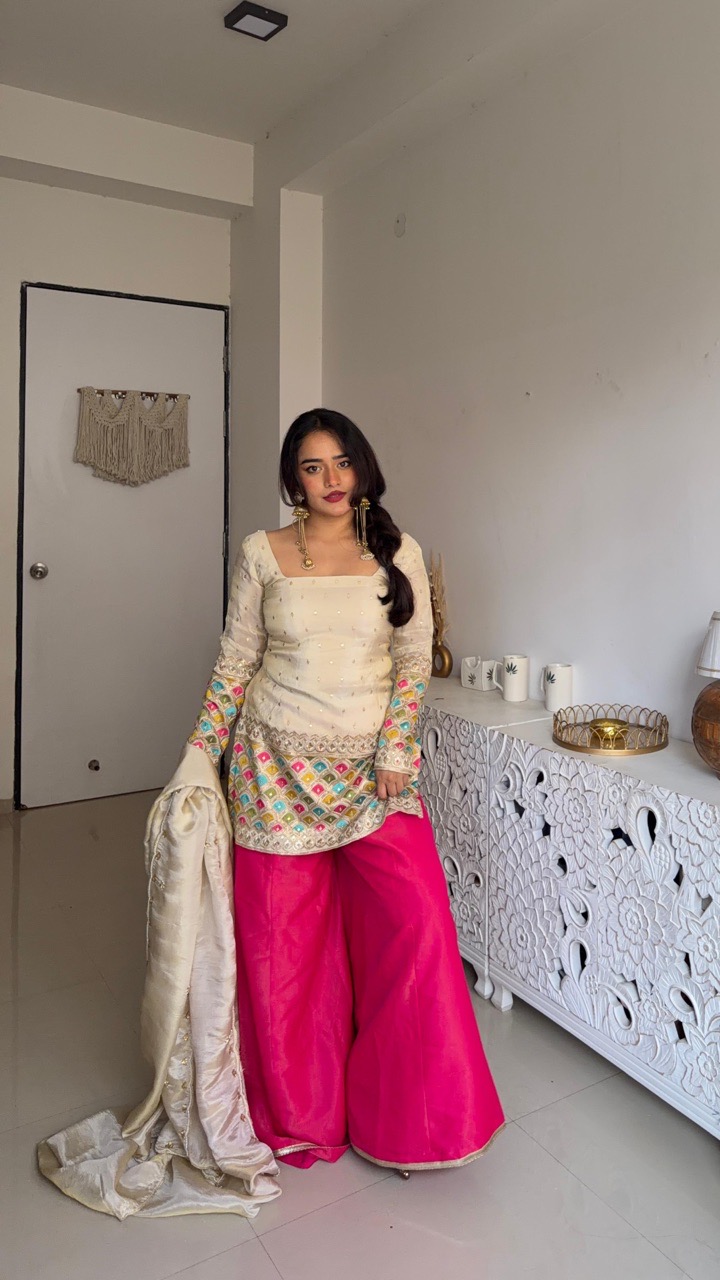 ‘Rangrez’ Sharara set view 5