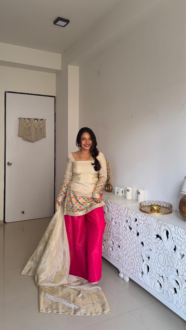 ‘Rangrez’ Sharara set view 3