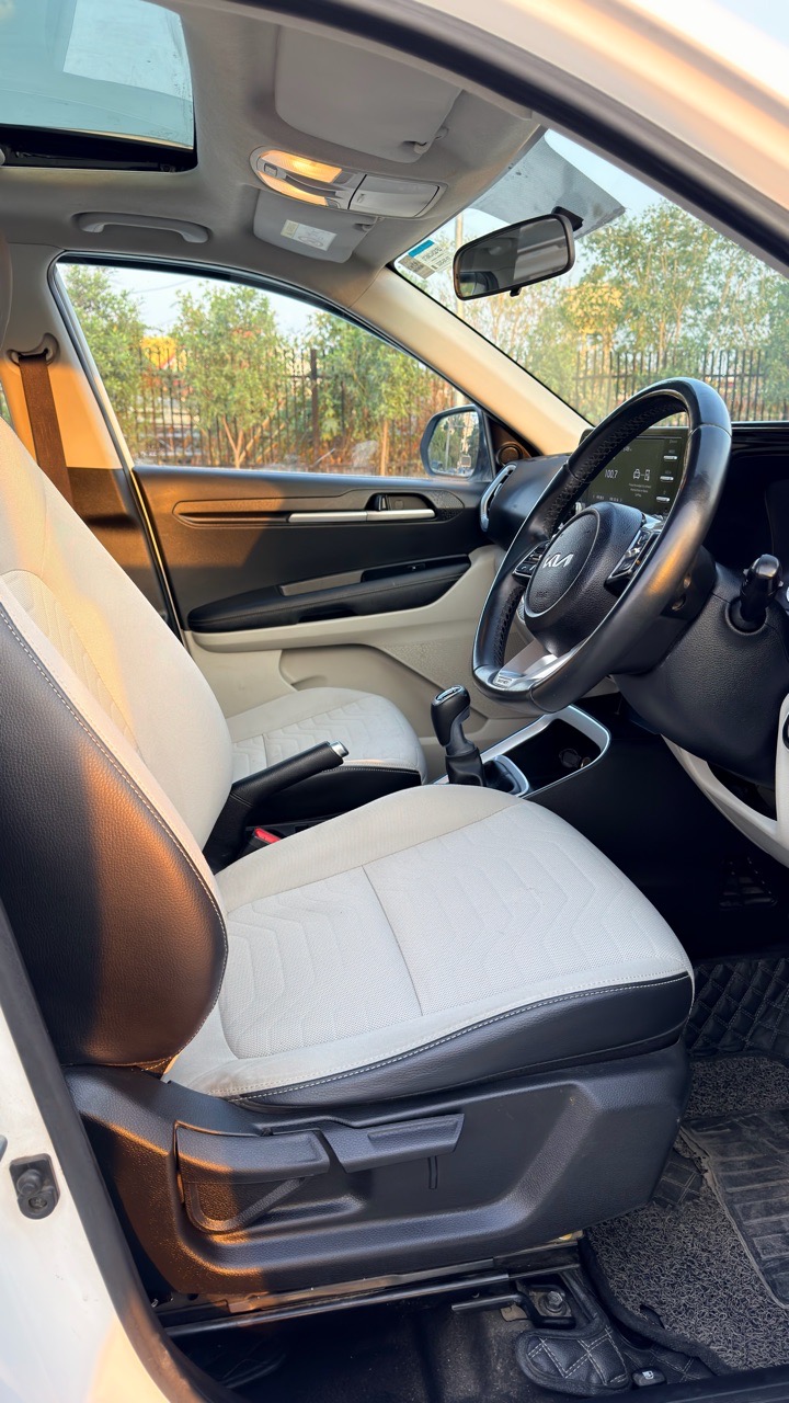 Kia Sonet view 9