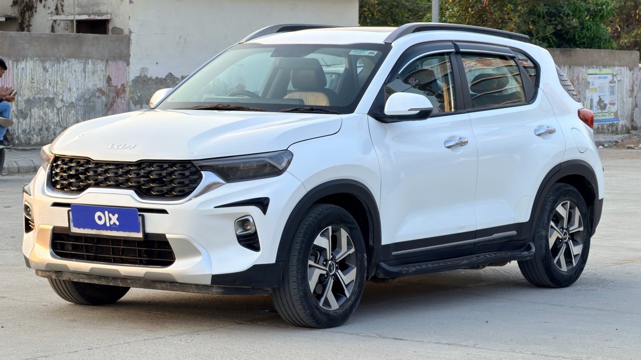 Kia Sonet view 3
