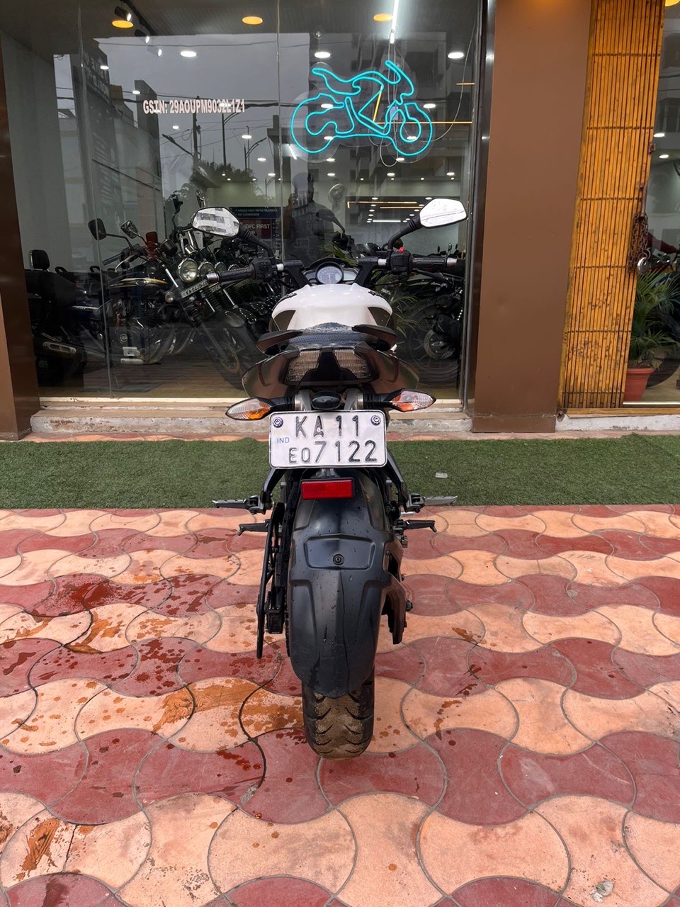 Pulsar Ns 200/ 2018 Model view 8